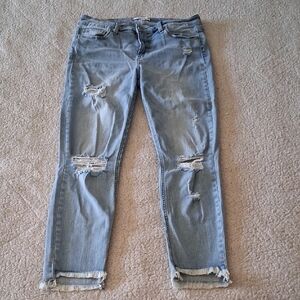 Light Blue Distressed Women's Cropped Jeans